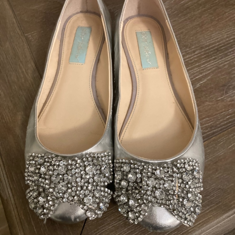Betsey Johnson Flats